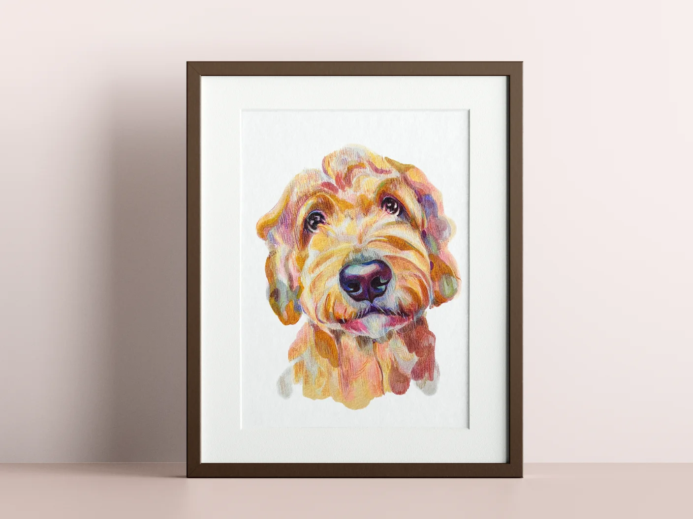 Bruin hondenportret in lijst op lichte achtergrond